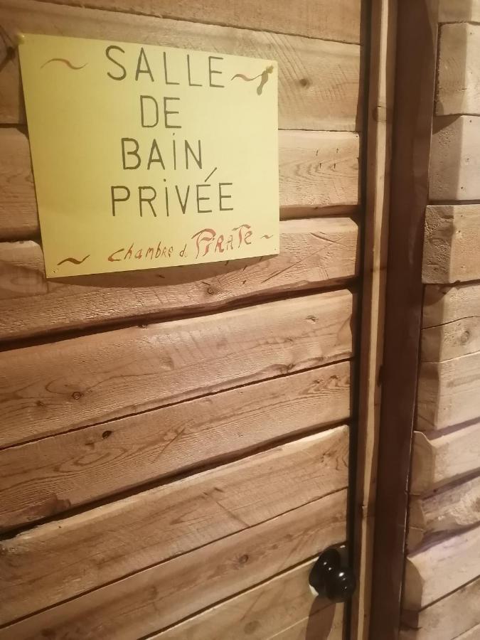 לינה וארוחת בוקר לוויס L'Oasis Du Pirate מראה חיצוני תמונה
