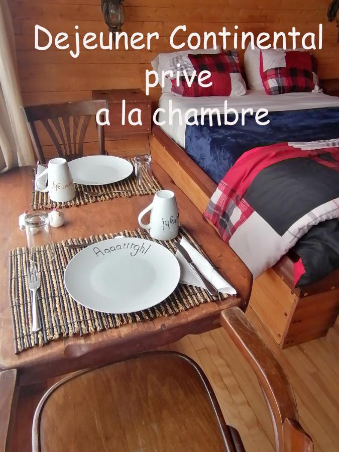 לינה וארוחת בוקר לוויס L'Oasis Du Pirate מראה חיצוני תמונה