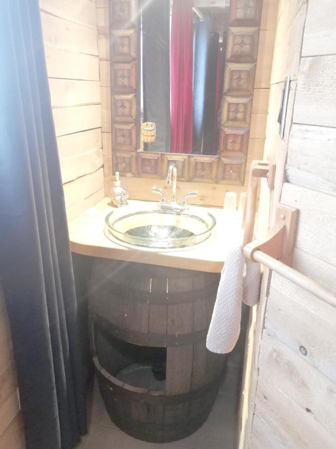לינה וארוחת בוקר לוויס L'Oasis Du Pirate מראה חיצוני תמונה